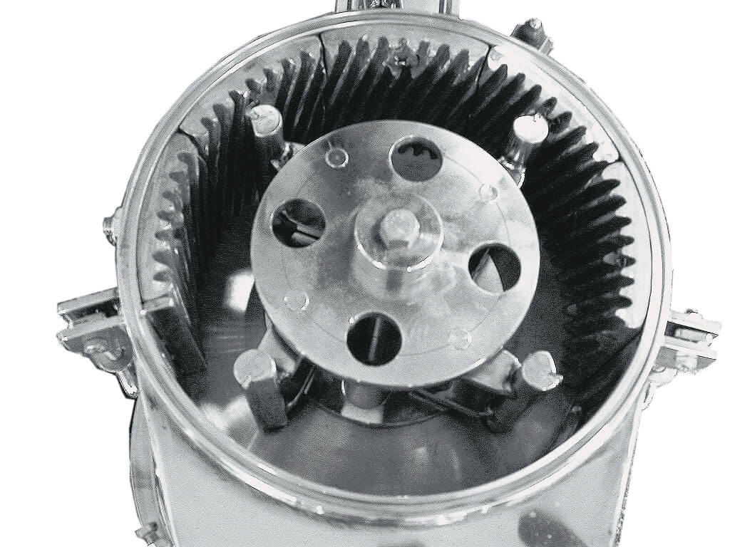 SVM-5 內部刀具：四支